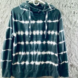 Green Tea Women's Pullover Hoodie Long Sleeve M/M Black/White